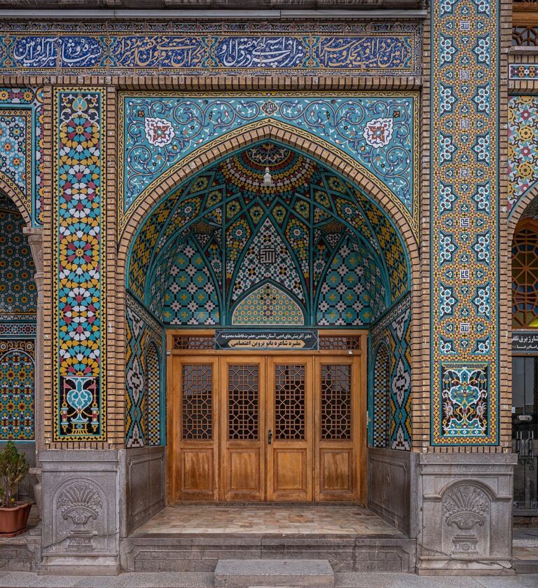 آرامگاه پروین اعتصامی