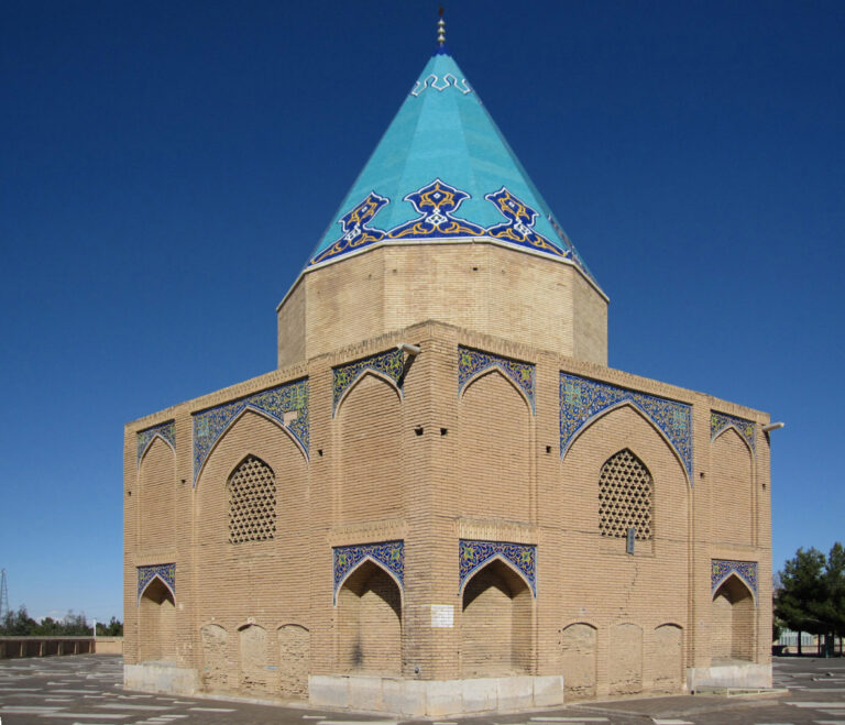 مقبره بابا رکن الدین