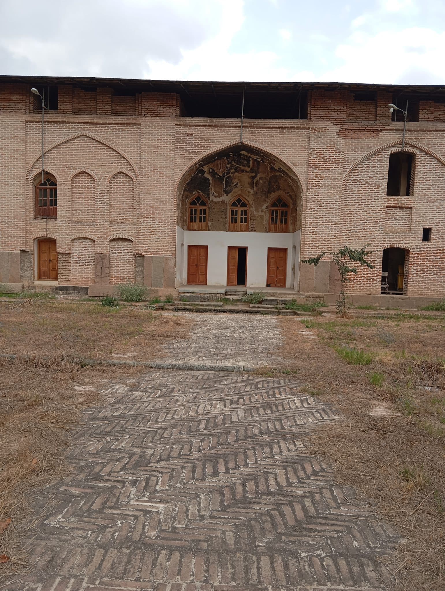 بنا تاریخی چشمه عمارت